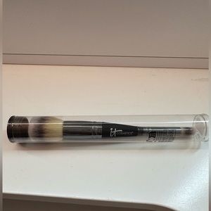 IT Cosmetics Heavenly Luxe Complexion Perfection Brush #7